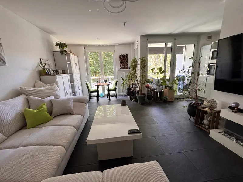 Teilmöblierte, schöne 2 Zimmer Wohnung im Grünen — photo 1